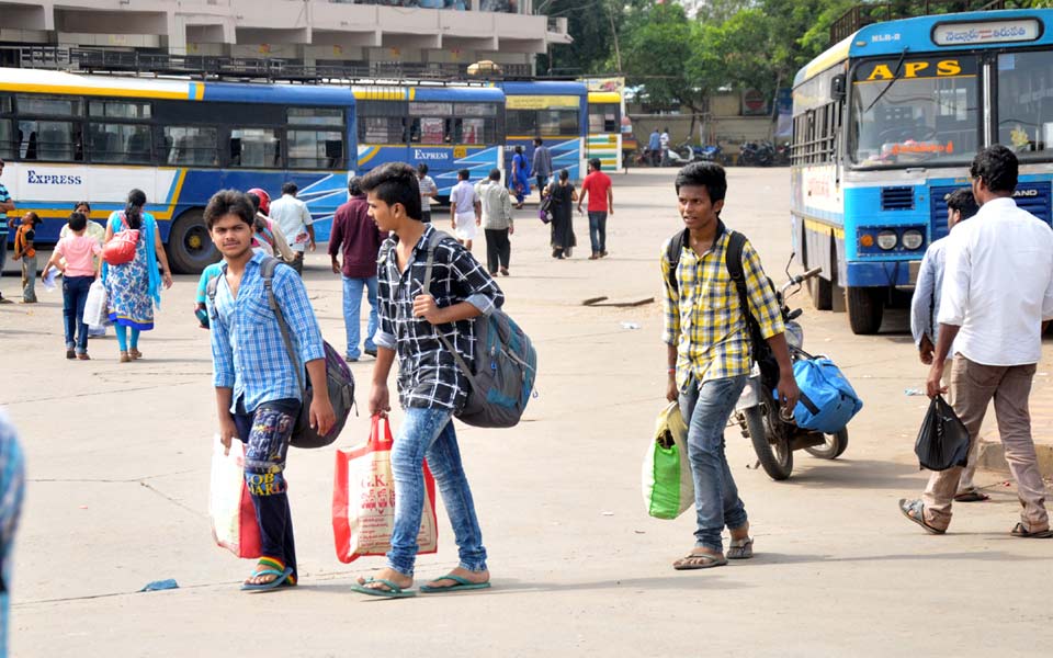 Bandh Huge sucess - Sakshi7