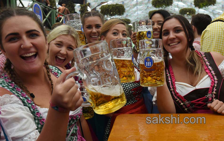 Visitors enjoys the Oktoberfest beer festival in Munich  Germany1