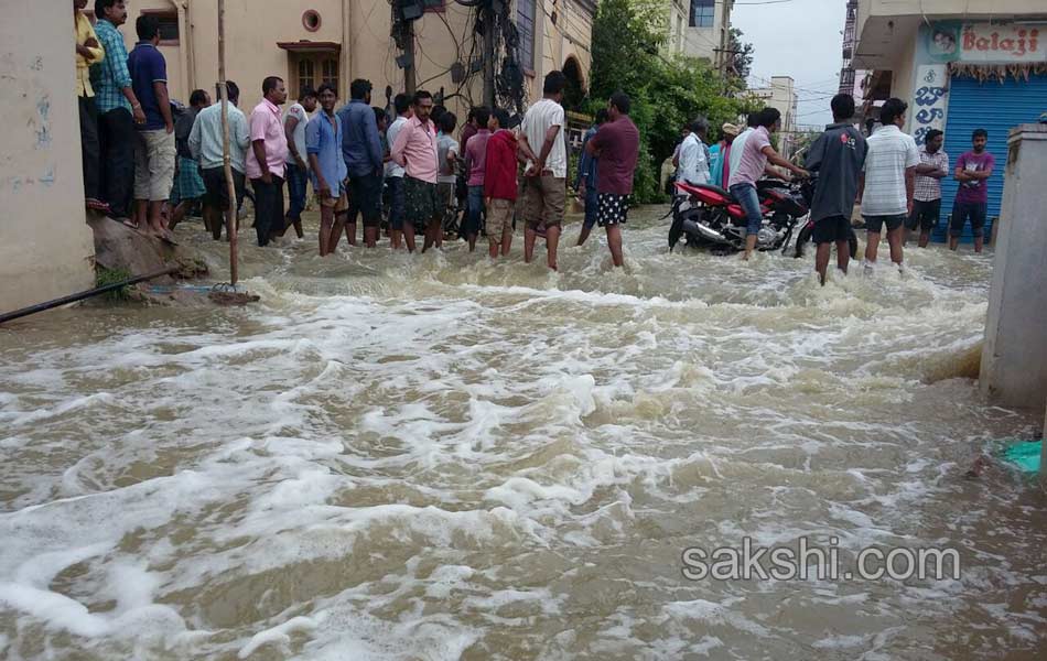 huge rains in Hyderabad - Sakshi10