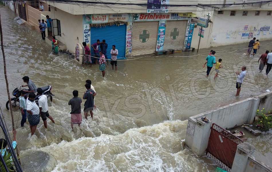 huge rains in Hyderabd - Sakshi21