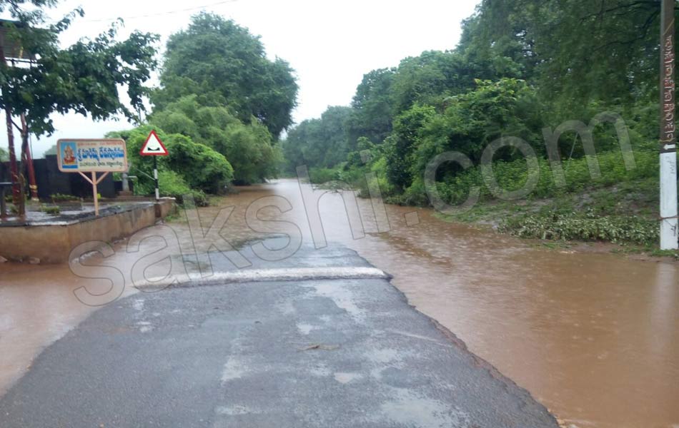 Huge rains in Guntur district - Sakshi12