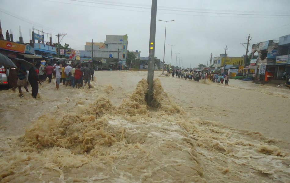 Heavy rain fall in guntur district1