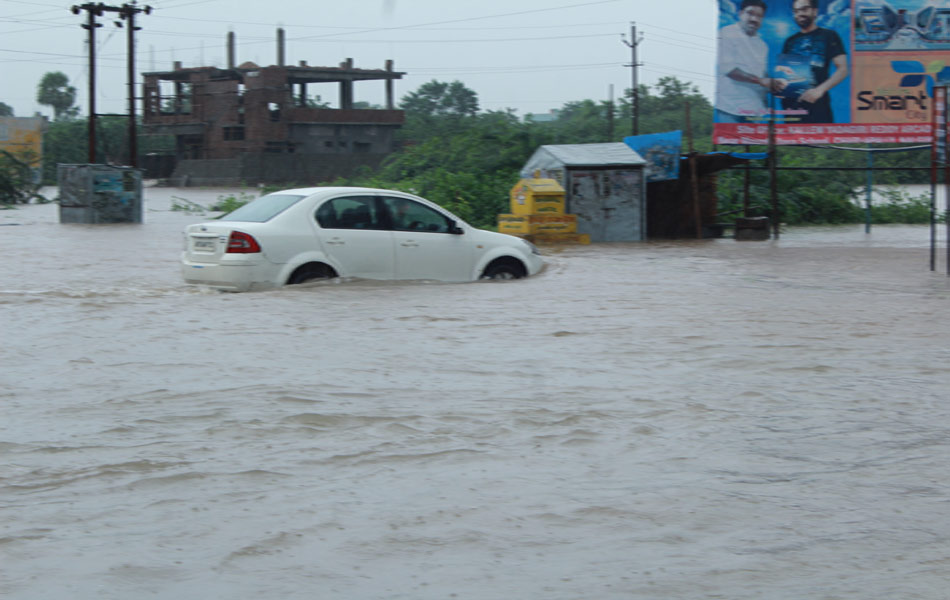 heavy rain in nalgonda - Sakshi3