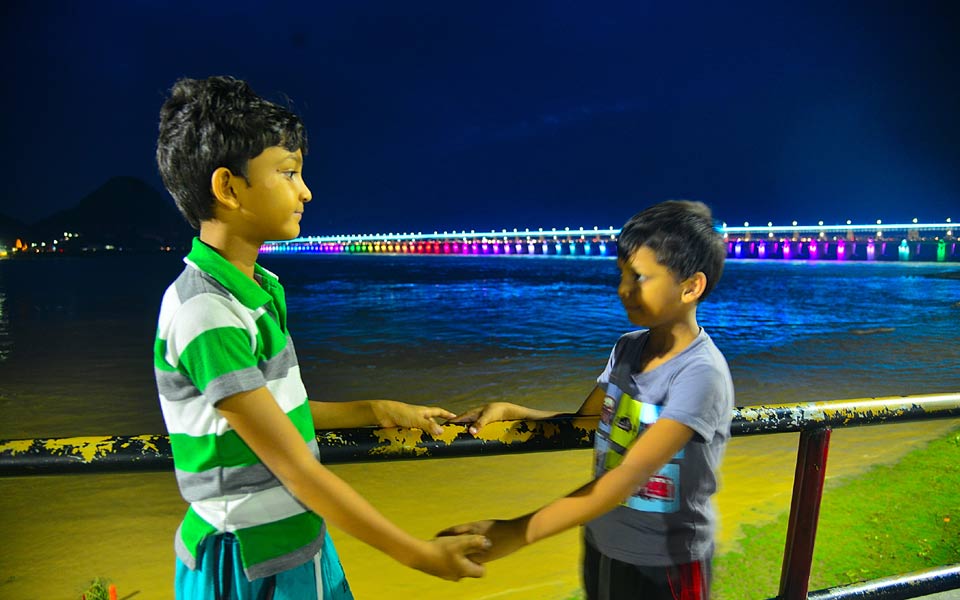 prakasham barrage new look - Sakshi9