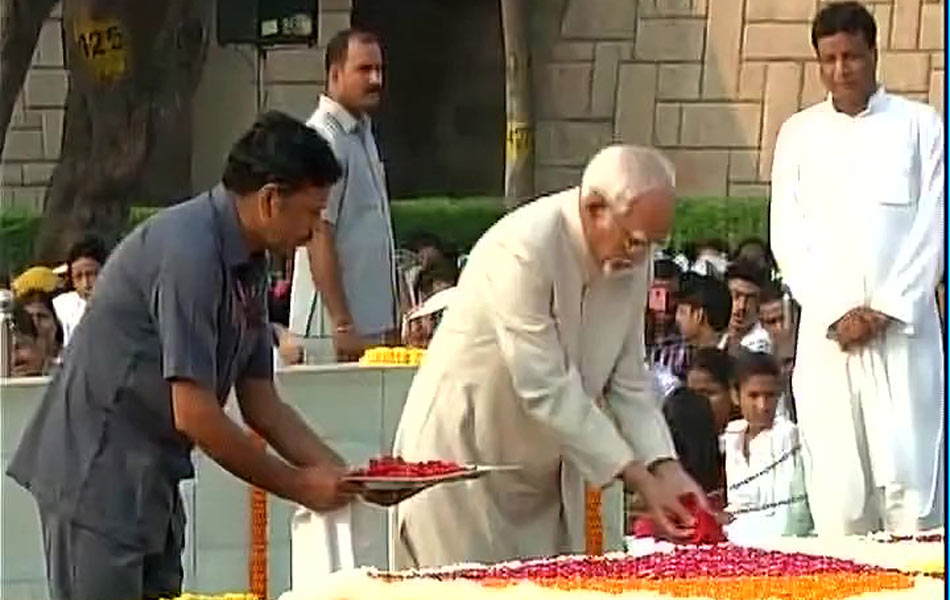 Leaders pays tribute mahatma gandhi11