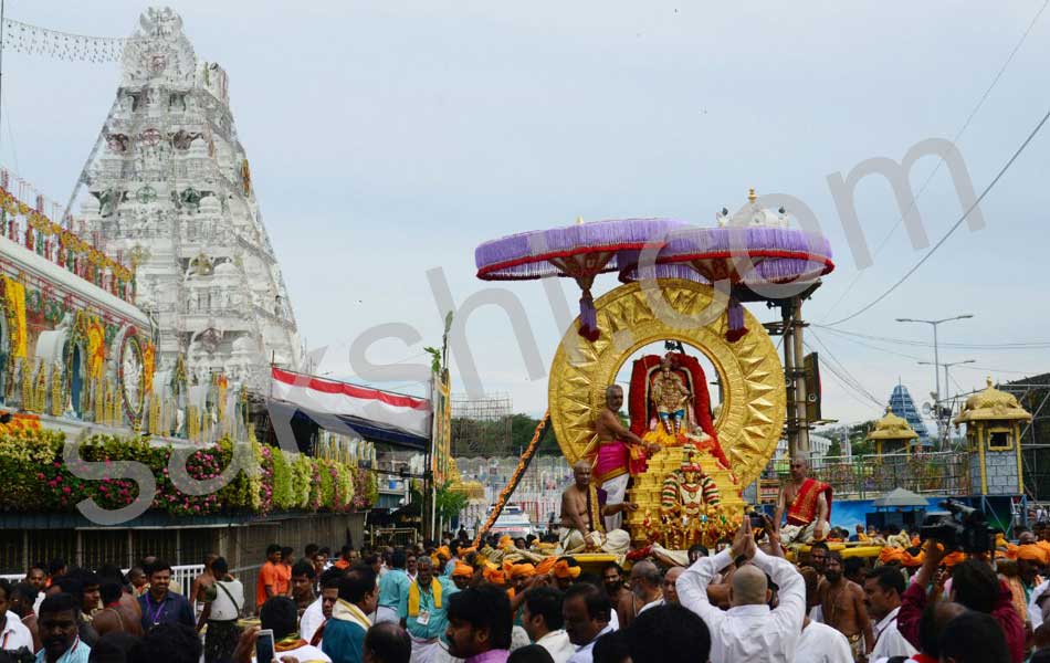 Srivari salakatla brahmotsavams on 7th day12