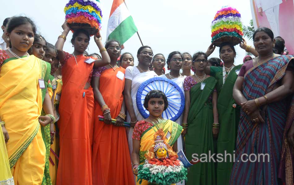 bathukamma festival in Hussain Sagar3