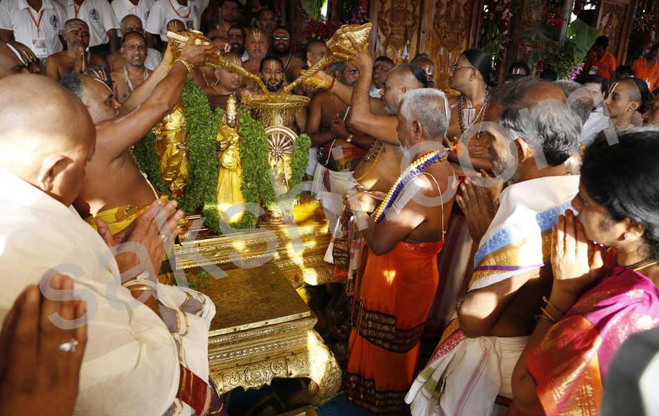 chakrasnanam end in tirumala4