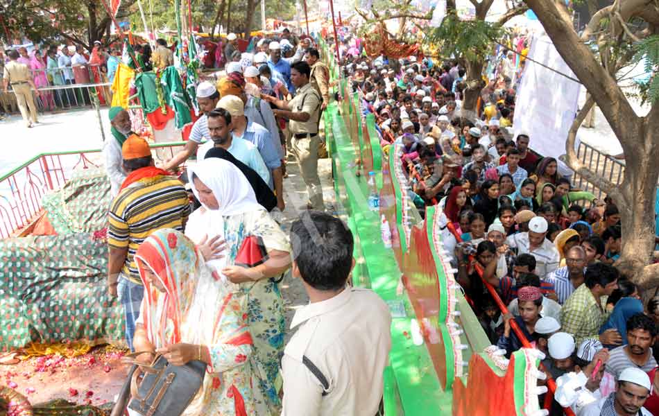 huge crowds to rottela panduga festival6