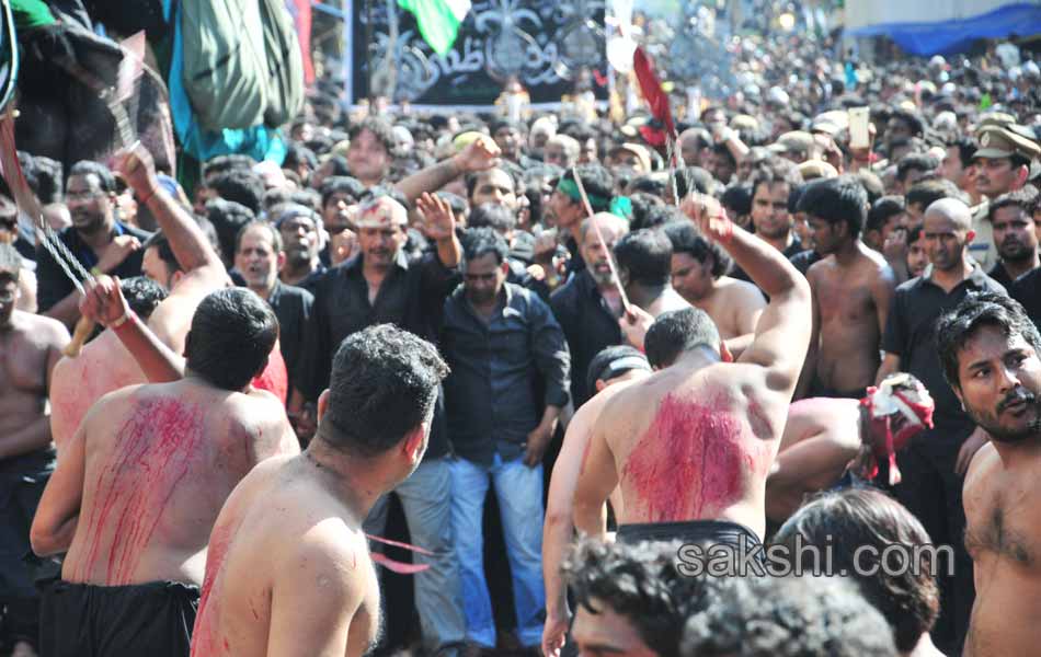 moharram festivel in hyderabad charminar18