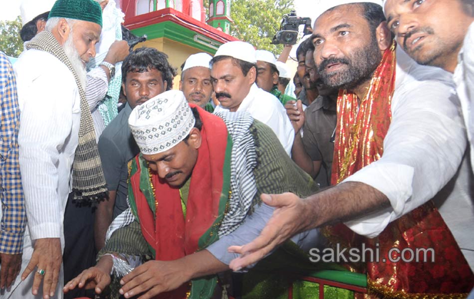 ys jagan mohan reddy participated in rottela panduga - Sakshi2