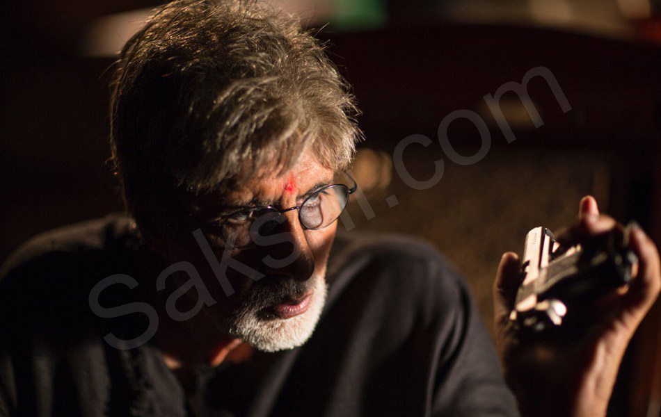 ramgopal varma releases sarkar 3 movie first look1