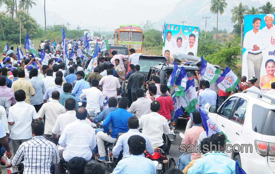 YS Jagan Tour in Chandragirit - Sakshi11