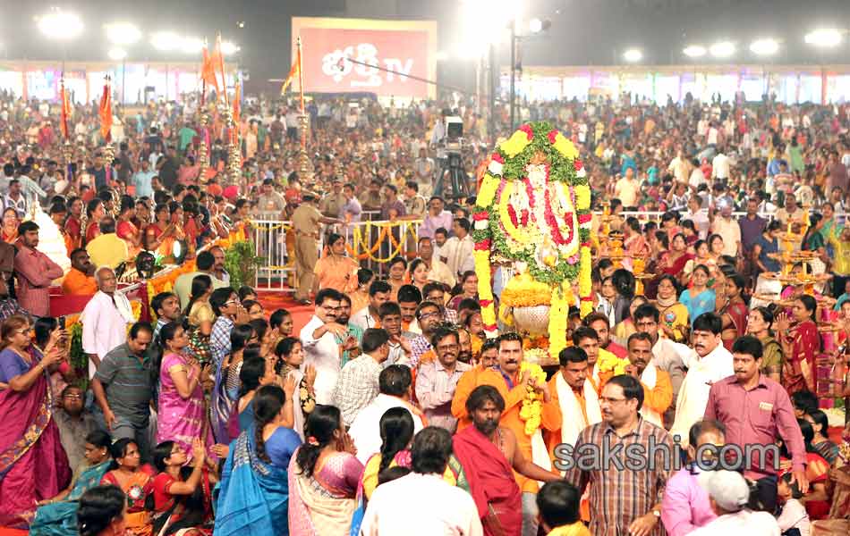 Bhakthi TV Koti Deepothsavam 2016 First Day4