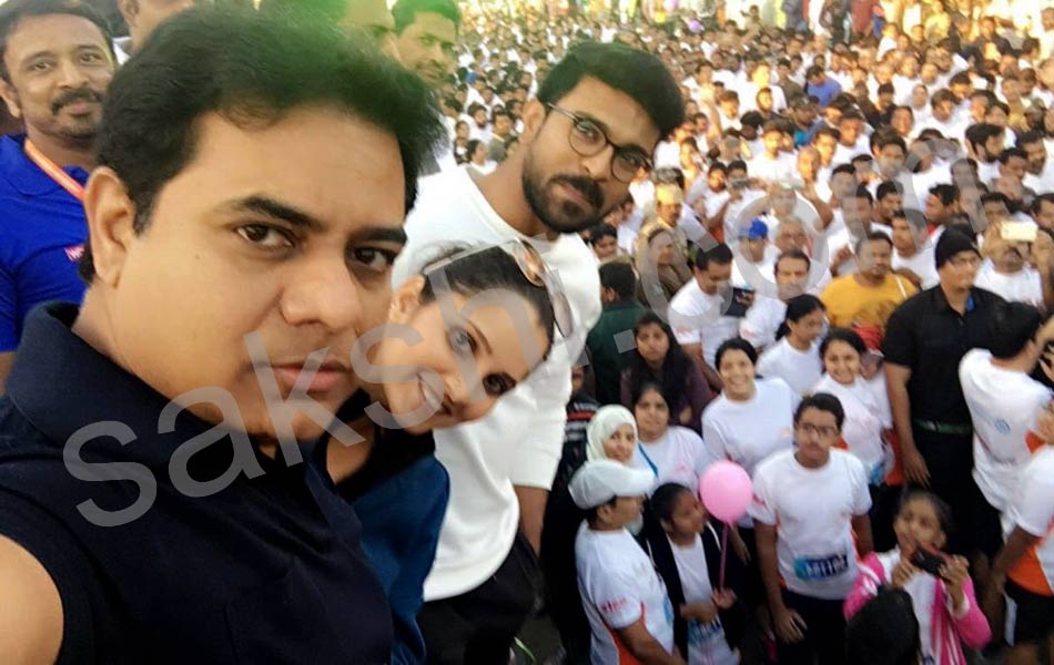 hyderabad 10k run - Sakshi11