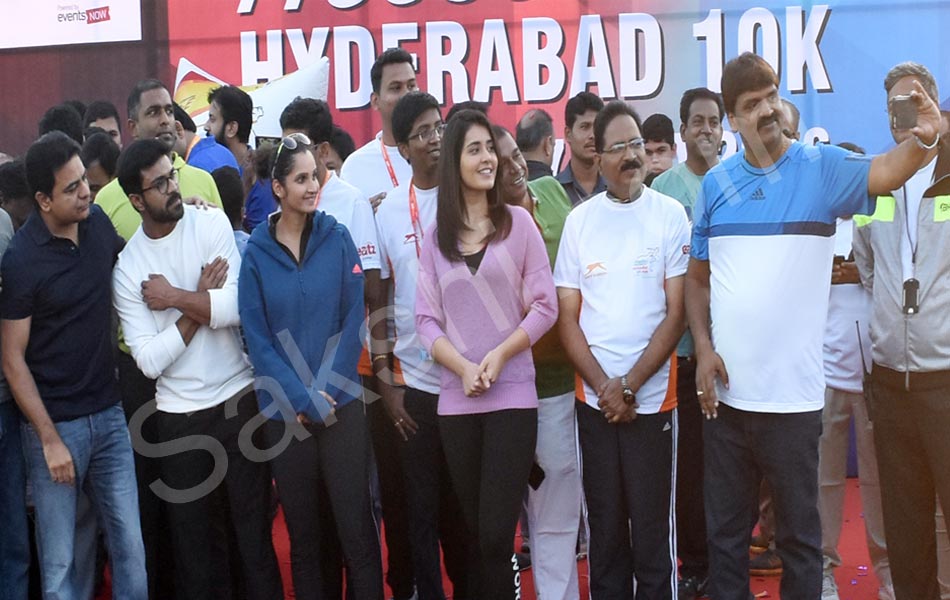 hyderabad 10k run - Sakshi18