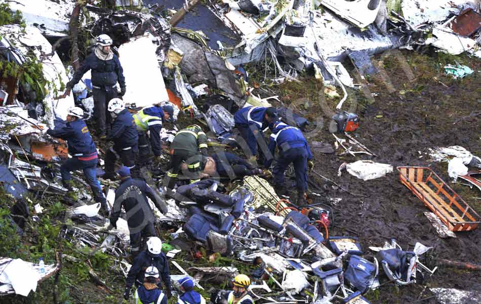 Colombia plane crash 71 dead on Brazil soccer teams charter flight28