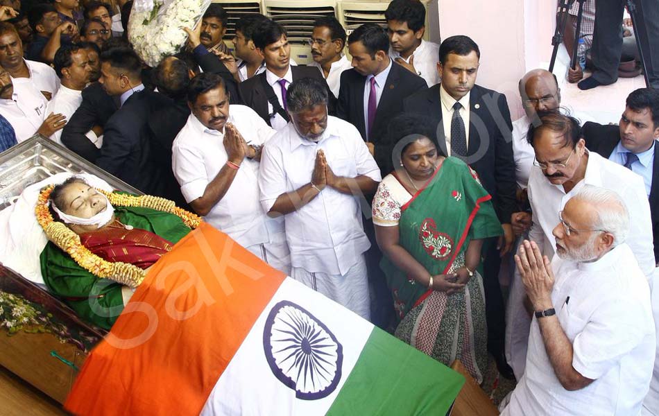 Jayalalithaa passes away - Sakshi11