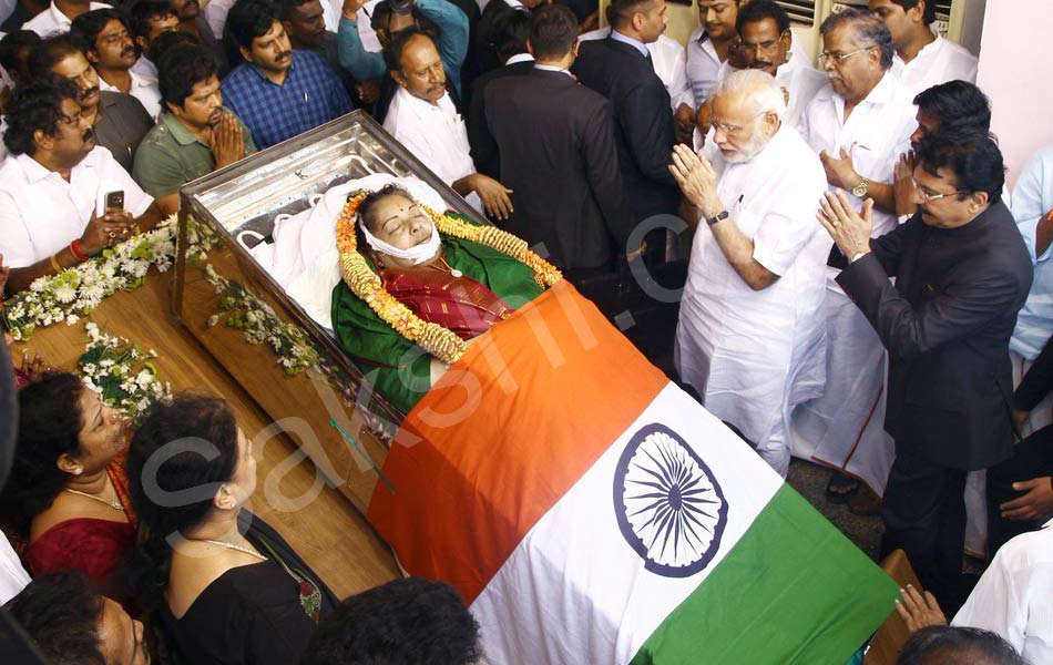 Jayalalithaa passes away - Sakshi14