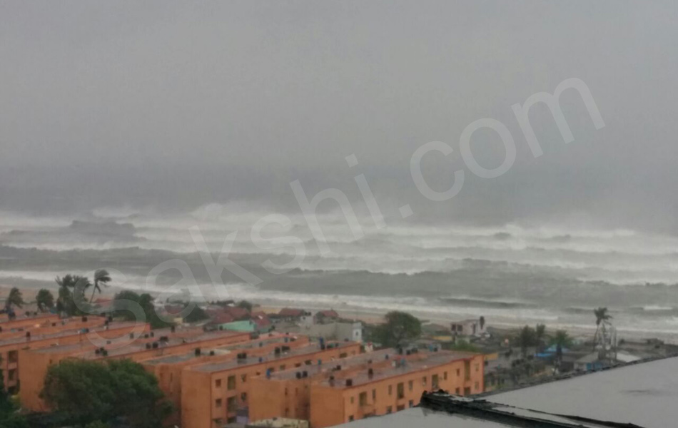 tamil nadu vardah cyclone5