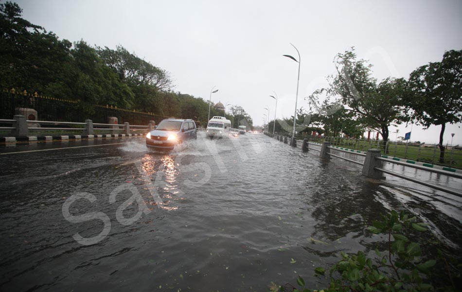 tamil nadu vardah cyclone38