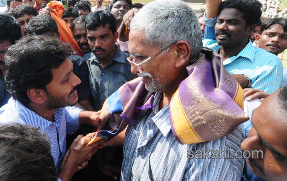 YS Jagan tour in Narasaraopet - Sakshi13