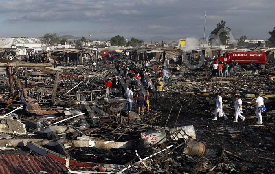 Mexico fireworks market blast in Tultepec - Sakshi11