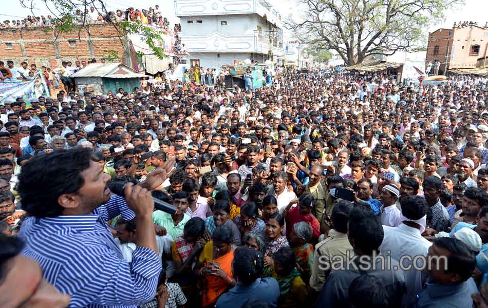 sixth day raithu bharosa yatra - Sakshi31