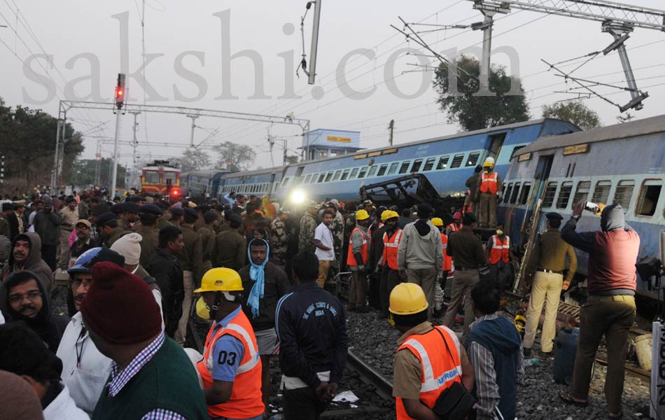 Train accident in andhra pradesh42