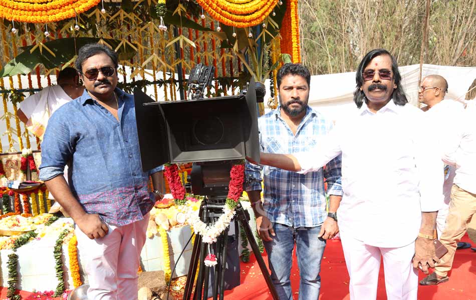 Ravi Teja Touch Chesi Choodu Movie opening8