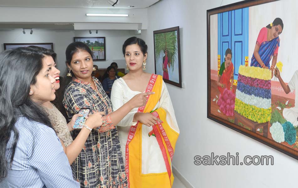 show the paints in Icon Art Gallery - Sakshi2