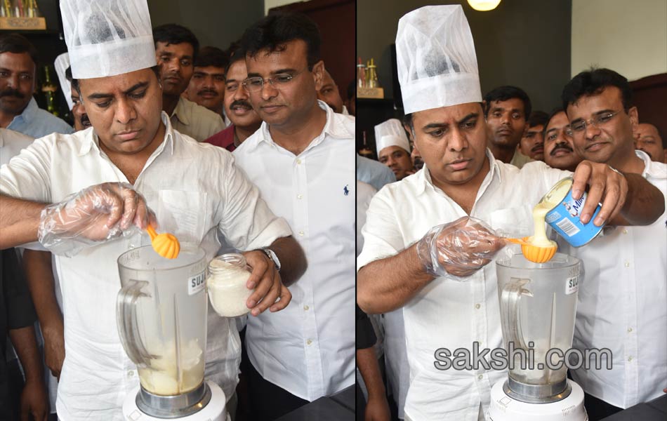 Telangana CM son KTR sells icecream for his party - Sakshi9