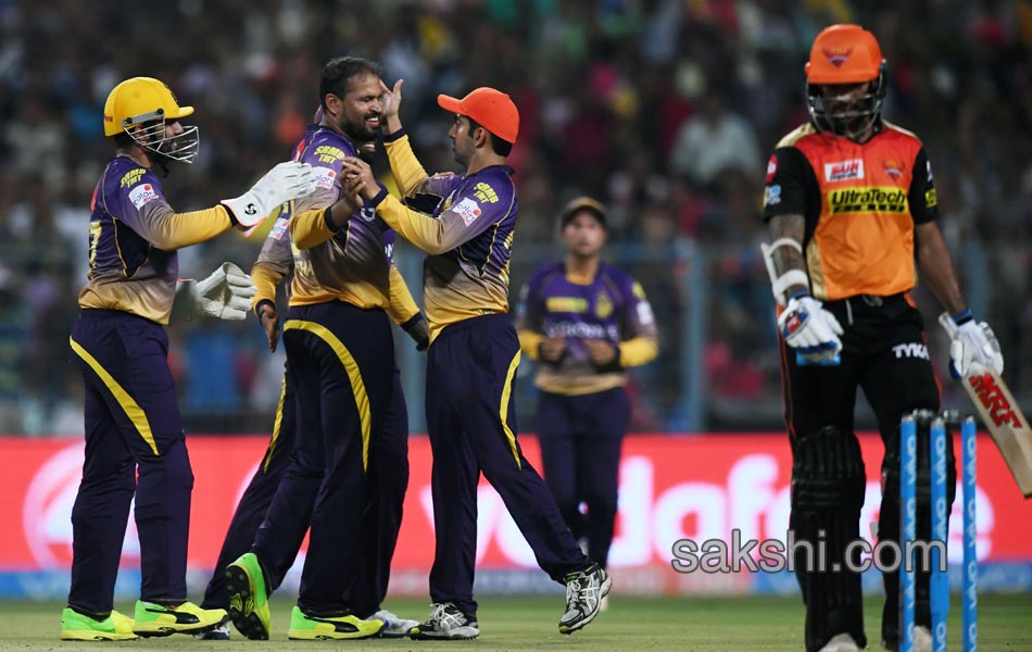 kkr beats Sunrisers Hyderabad by 17 runs17