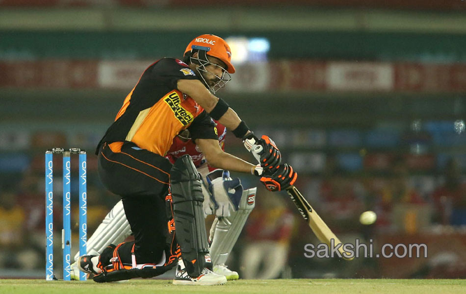 sunrisers Hyderabad beat Kings XI Punjab25