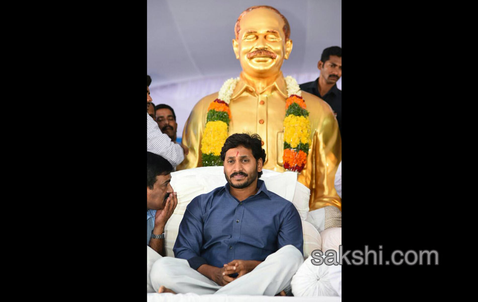 YS Jagan Mohan Reddy Rythu Deeksha Second Day - Sakshi6