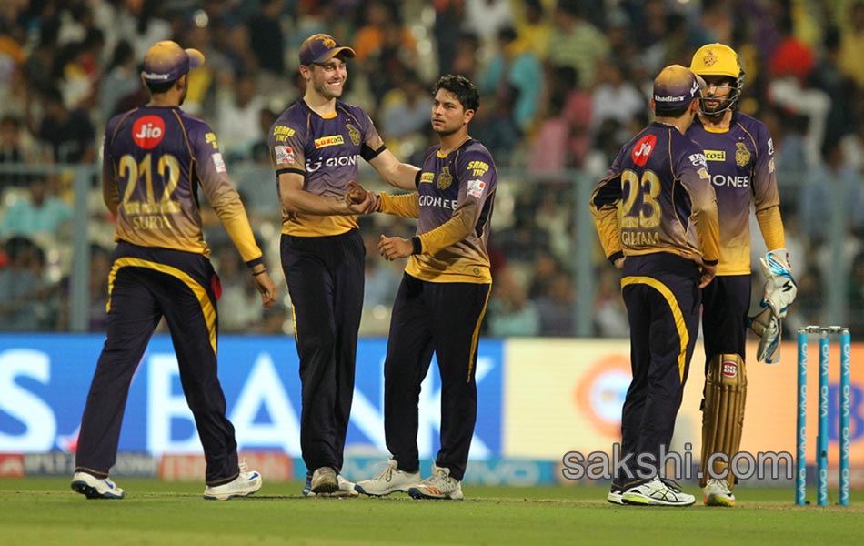 Pune Beat Kolkata By 4 Wickets3