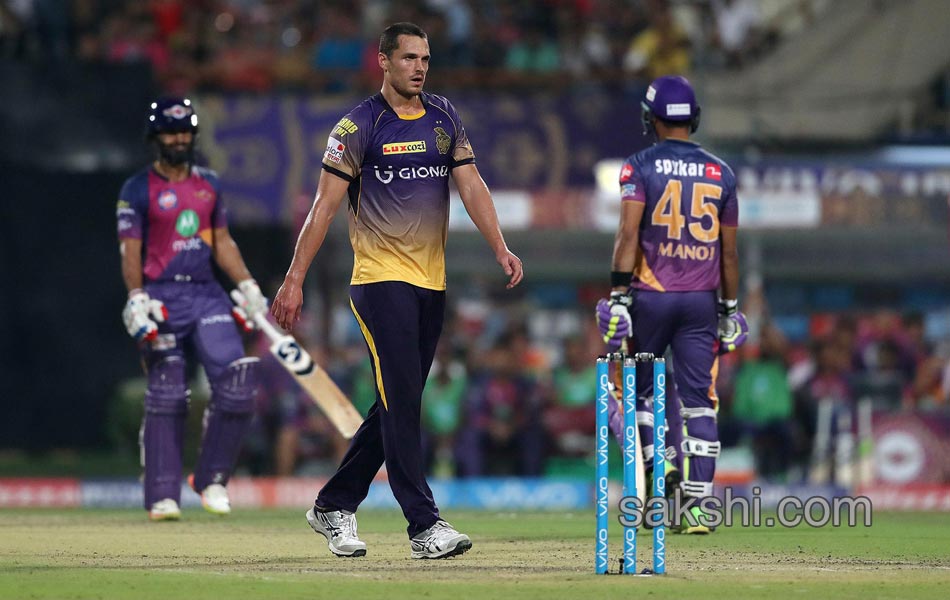 Pune Beat Kolkata By 4 Wickets11