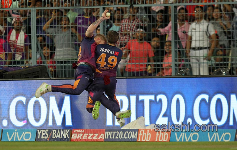 Pune Beat Kolkata By 4 Wickets14