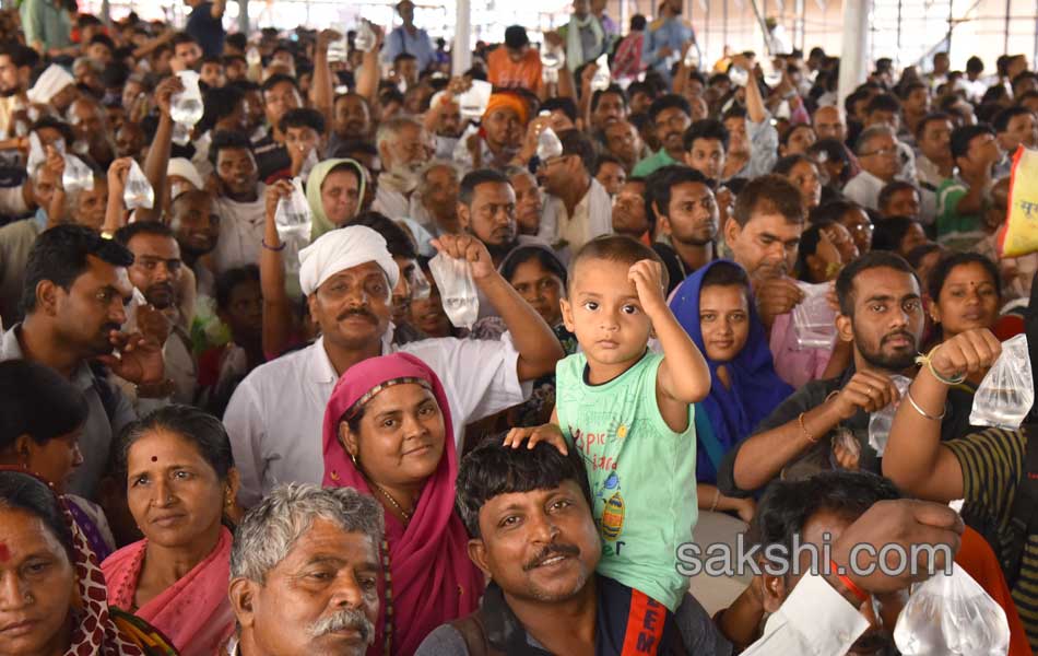 Thousands administered fish medicine in Hyderabad3