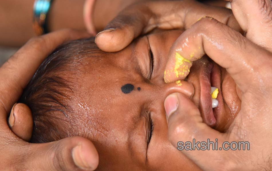 Thousands administered fish medicine in Hyderabad13