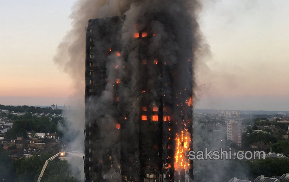 fire accident in london - Sakshi4