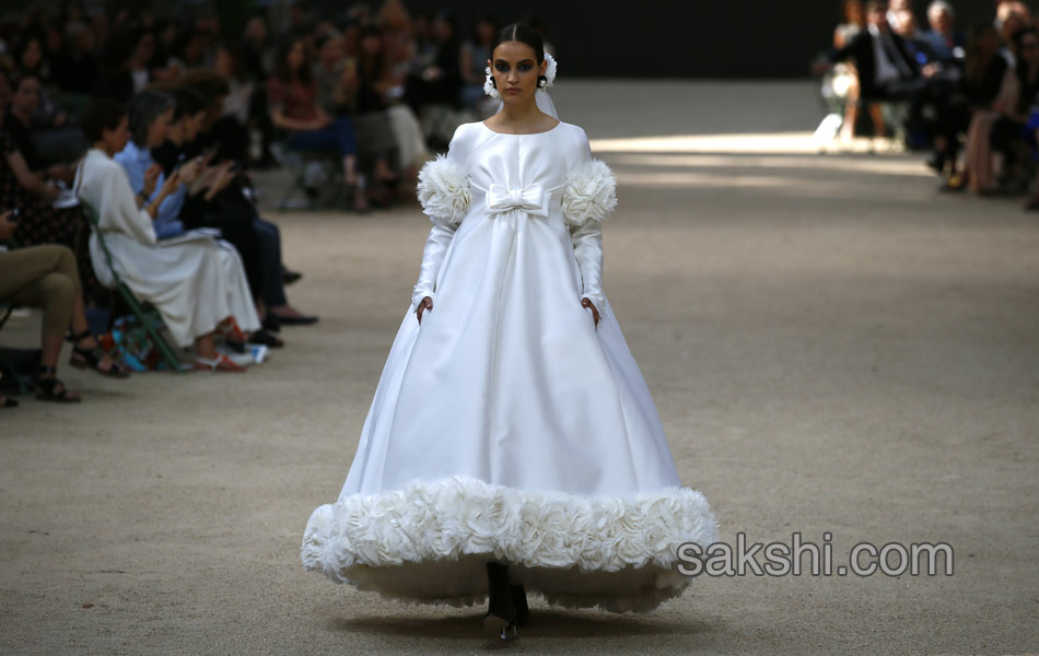 Paris Fashion Ralph Russo3