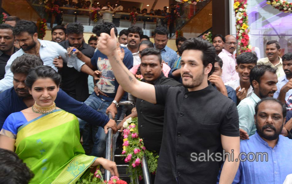 akhil samantha in karimnagar8