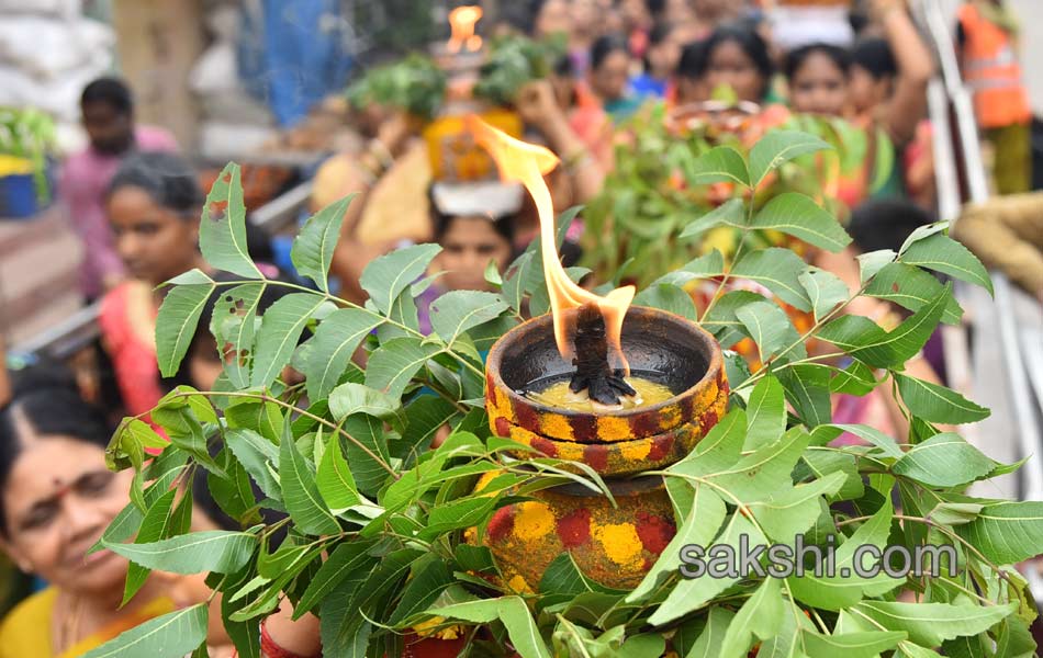 Secunderabad Ujjaini Mahankali Bonalu3