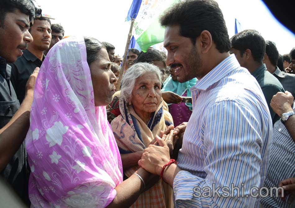 tirupathi tour in ys jagan mohan reddy - Sakshi7