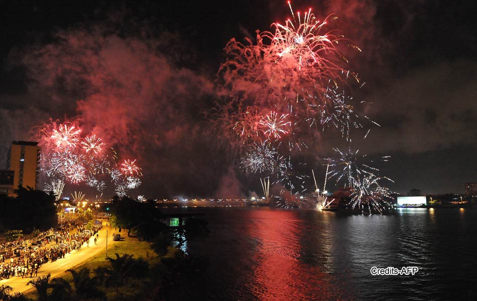 Fireworks explode over Ebrie Lagoon during New Year celebrations - Sakshi18