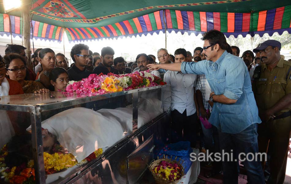 Tollywood Celebrities Pay Homage To Actor Uday Kiran - Sakshi4