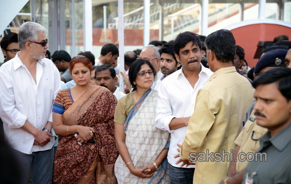 cinima and political celebrities condolence to akkineni family58