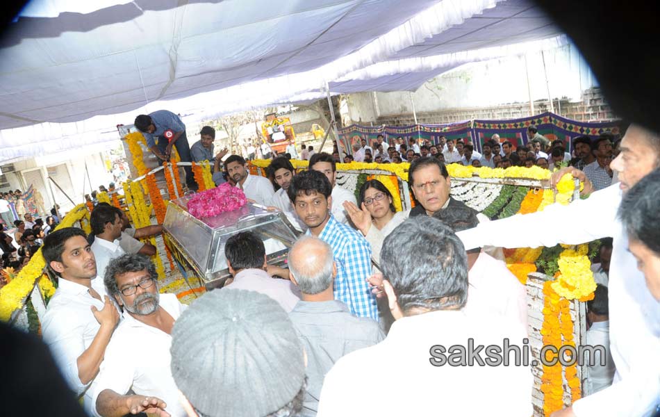 akkineni nageswara rao funerals in annapurna studios14