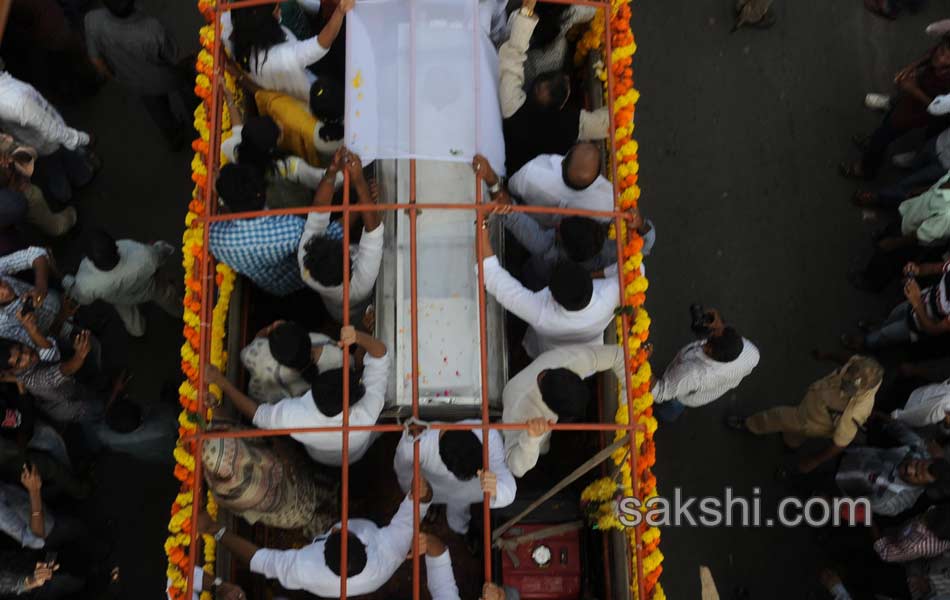 akkineni nageswara rao funerals in annapurna studios29